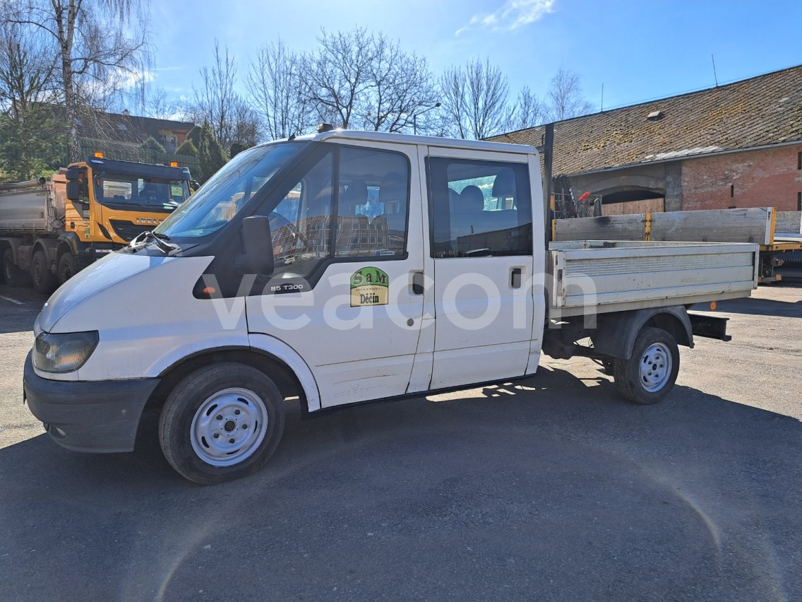 Ford fashion transit 300m