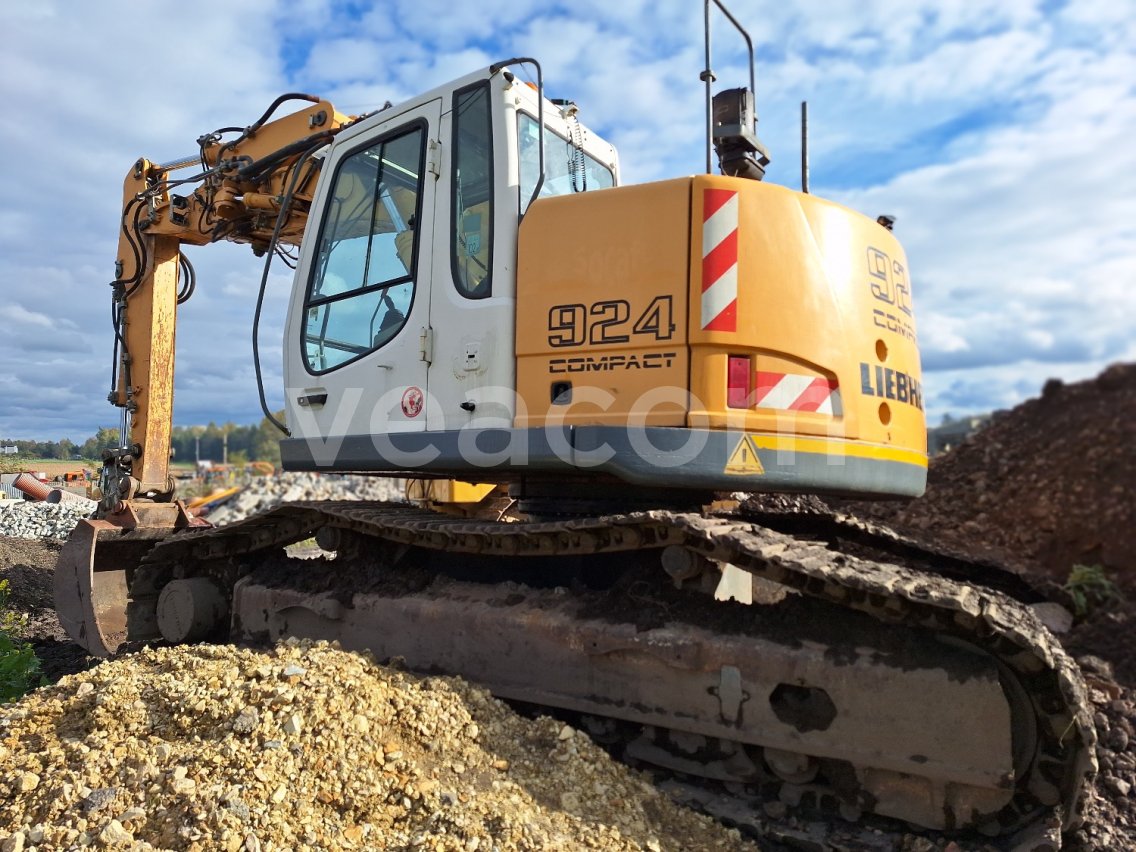 Online aukce: LIEBHERR  924 COMPACT