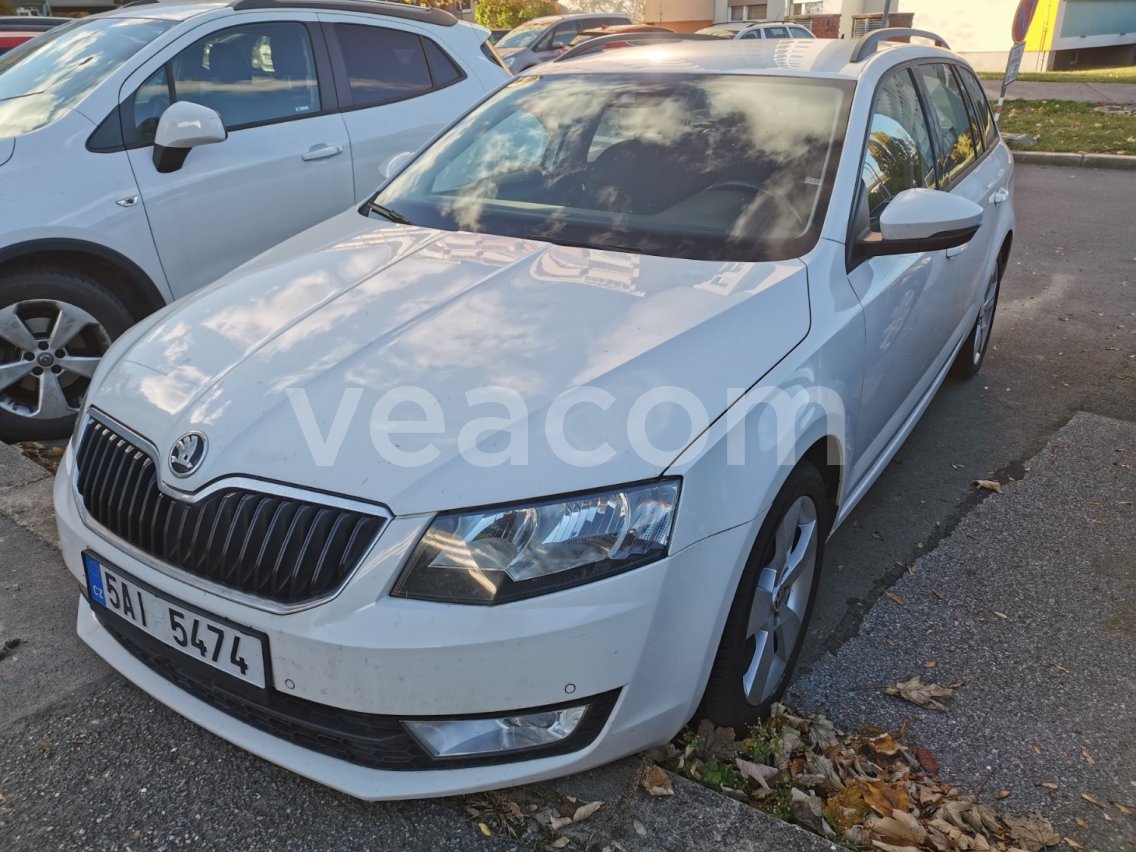 Online auction: ŠKODA  OCTAVIA