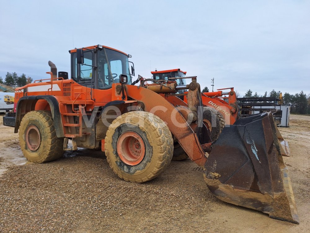 Online auction: DOOSAN  DL450