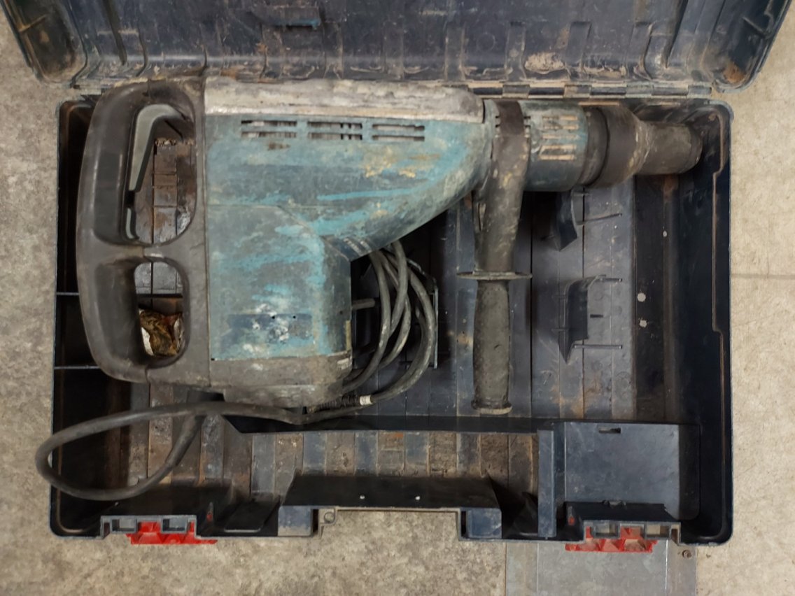 Интернет-аукцион:   Sada 3 ks kladiv Bosch - kombinované a sekací