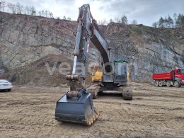 Online aukce: VOLVO  EC 240 CL