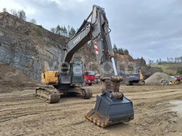 Online aukce: VOLVO  EC 240 CL