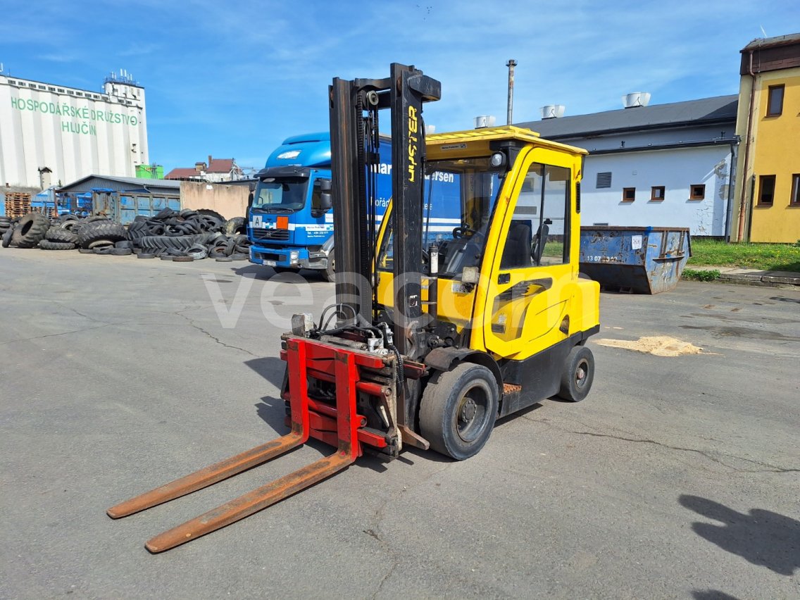 Online auction: HYSTER  H3.5FT