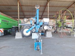 Online aukce:   KINZE 3600 12R