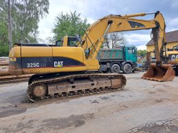 Online aukce: CATERPILLAR  325 C