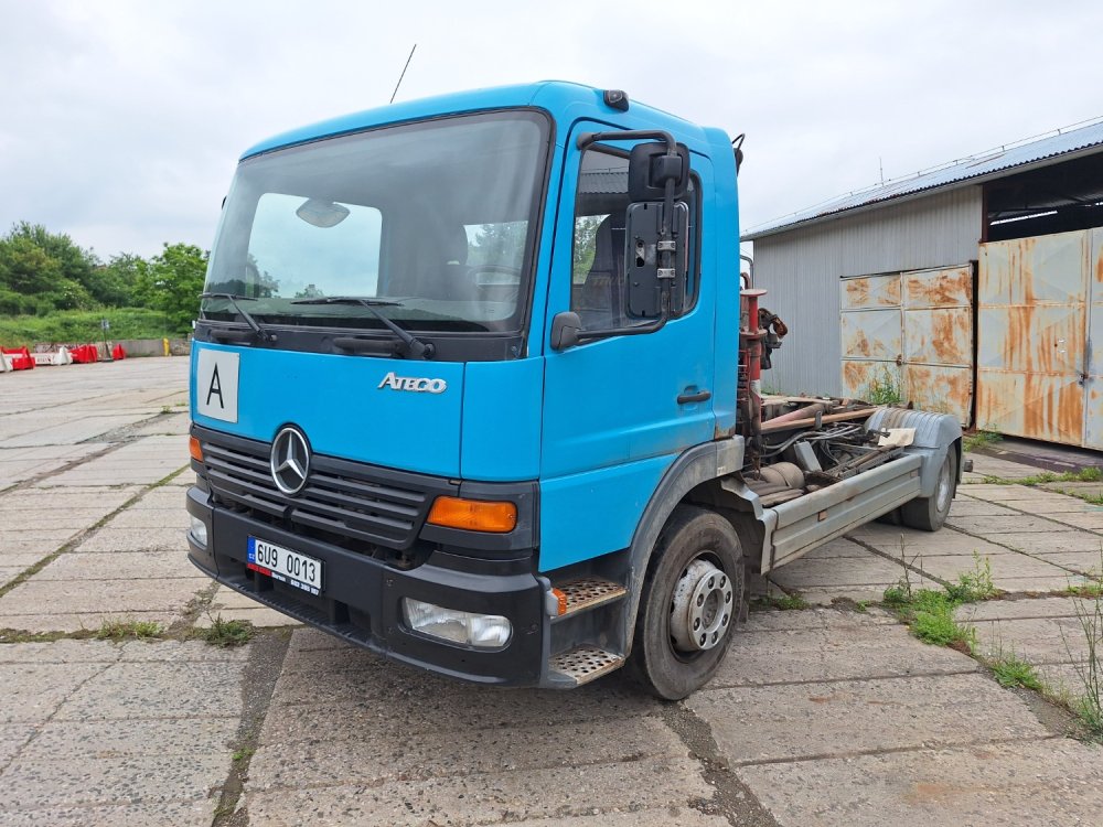 Online auction: MB  ATEGO 1323