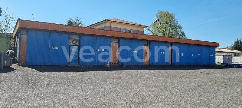 Online auction:  MONTOVANÉ GARÁŽE 30M X 10M