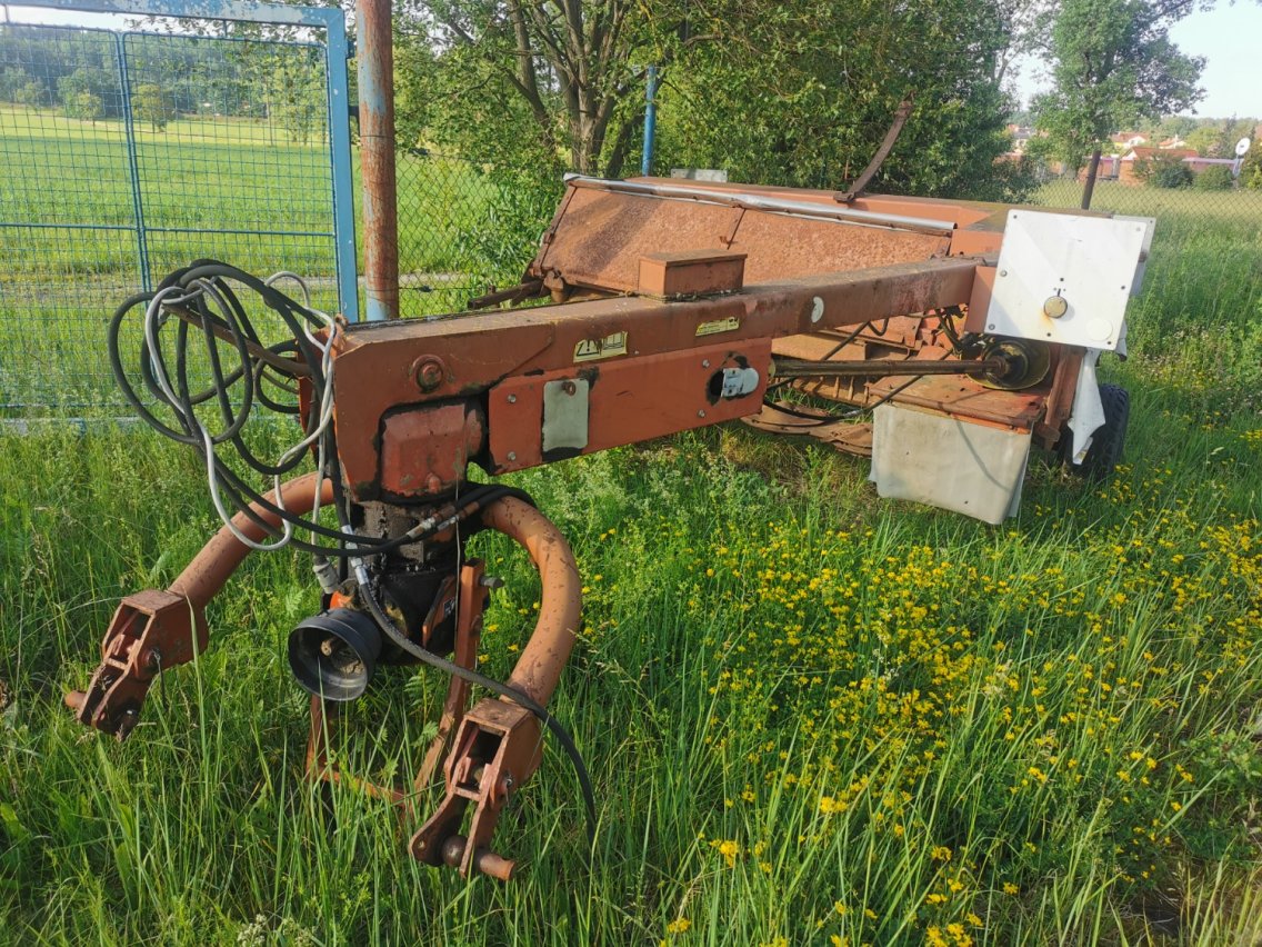 Online auction:   KUHN FC 301G