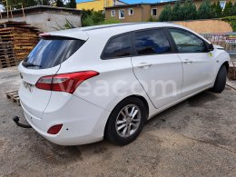 Online auction: HYUNDAI  I 30