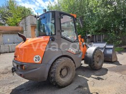 Online auction: HITACHI  ZW95-6C 4X4