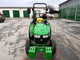 Online aukce: JOHN DEERE  3038E 4X4