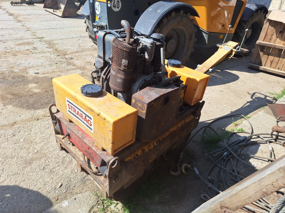 Online auction: DYNAPAC  LP650