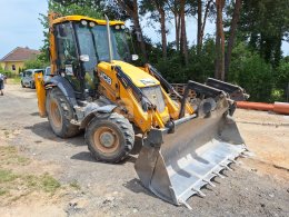 Online aukce: JCB  3CX 4X4