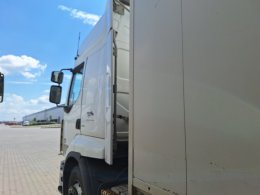 Online auction: RENAULT  PREMIUM DXI R 450.18 T 4X2