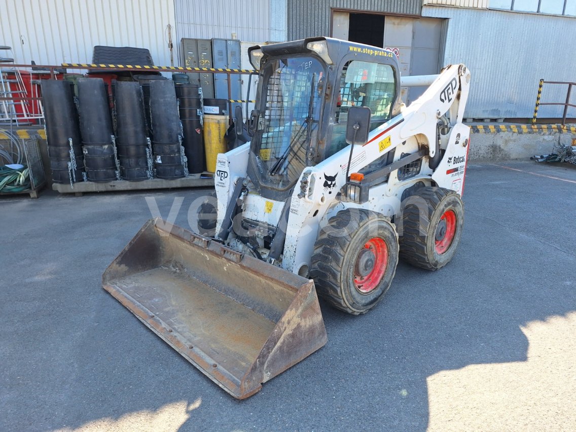 Online aukce: BOBCAT  A 770 4X4