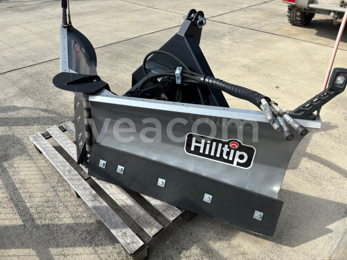 Интернет-аукцион:   HILLTIP SNOWSTRIKER 2100 - SNEHOVÁ RADLICA