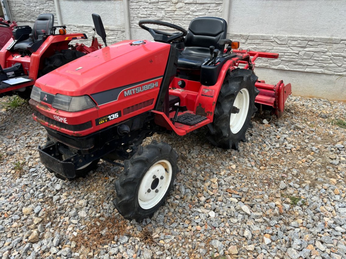 Online auction:   MITSUBISHI MT135