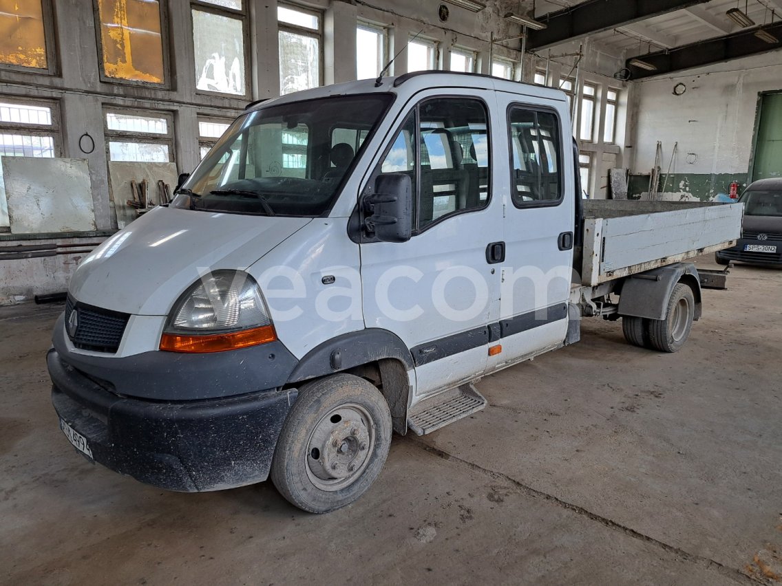 Online auction: RENAULT  MASCOTT