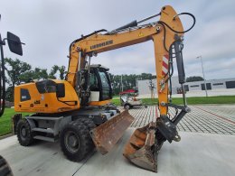 Online auction: LIEBHERR  A914 LITRONIC 4X4