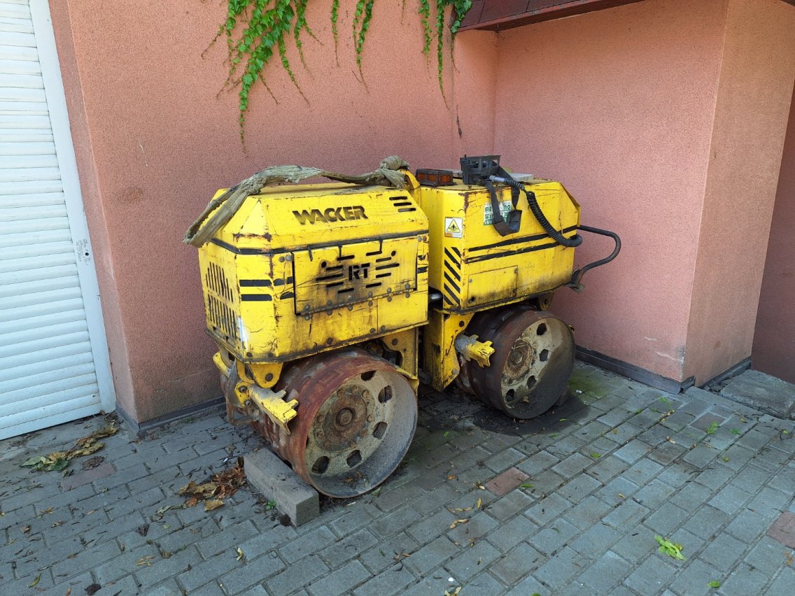 Online aukce: WACKER  RT 820