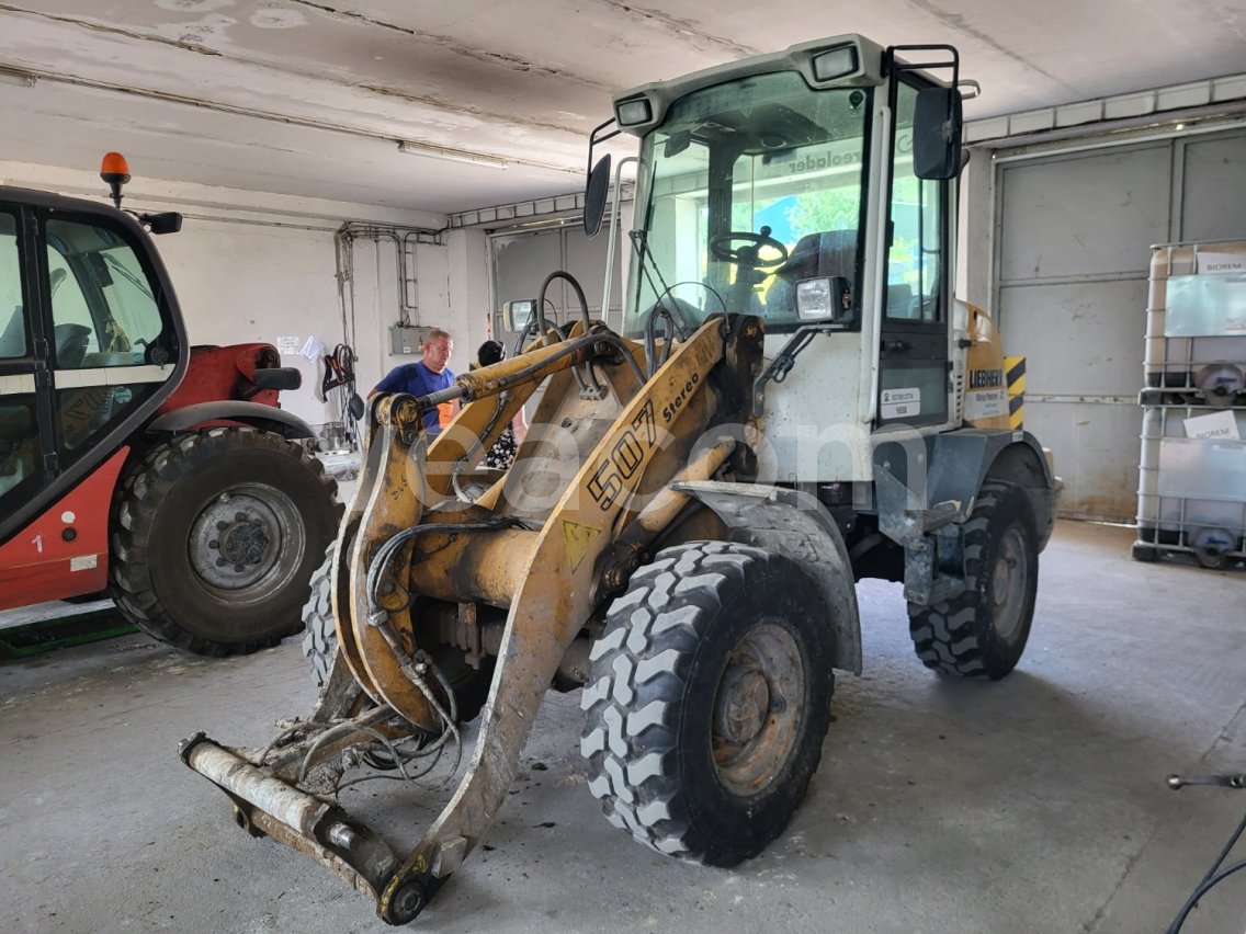 Online auction: LIEBHERR  L507 STEREO