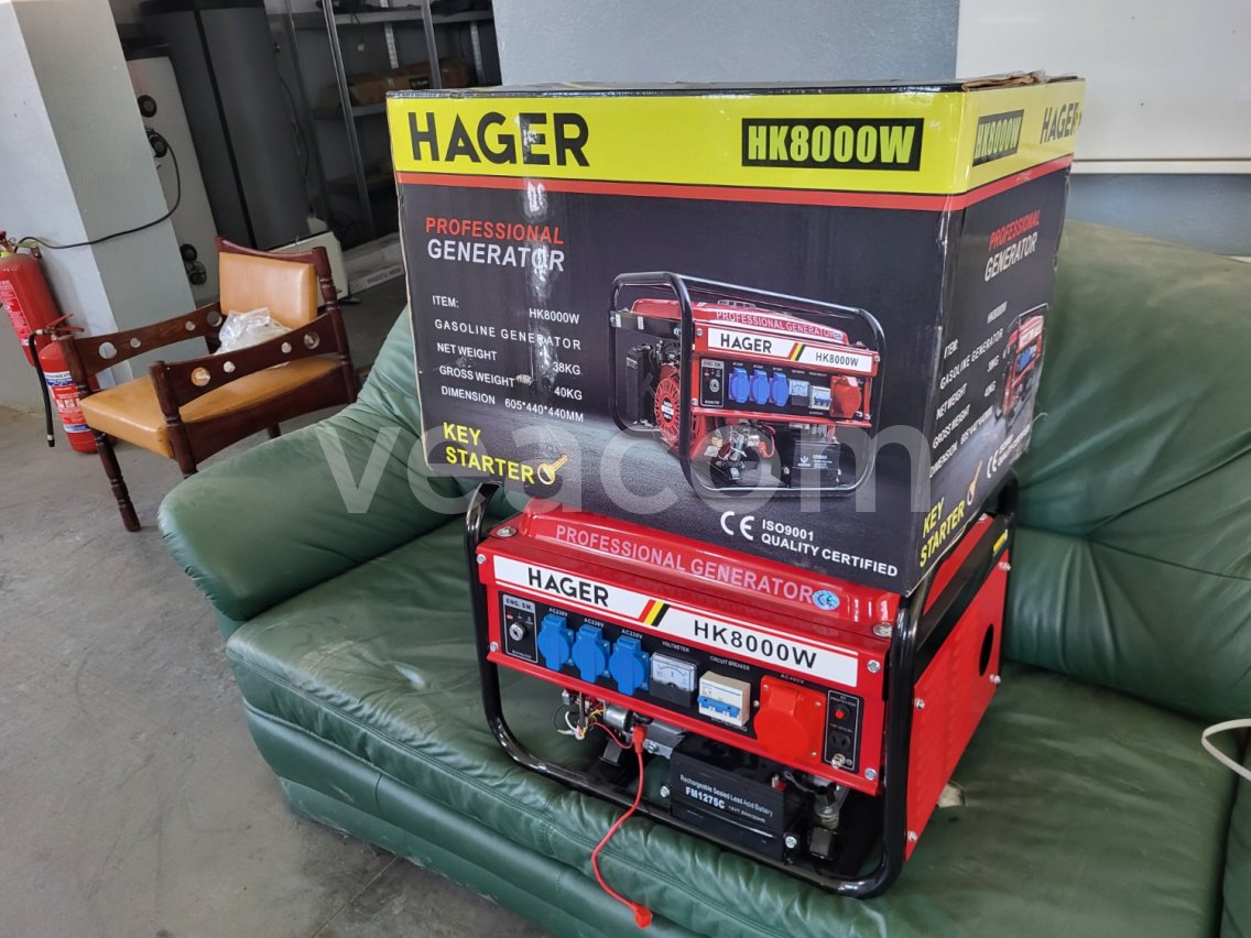 Online auction:   2KS HAGER HK8000W