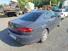 Online auction: VOLKSWAGEN  PASSAT