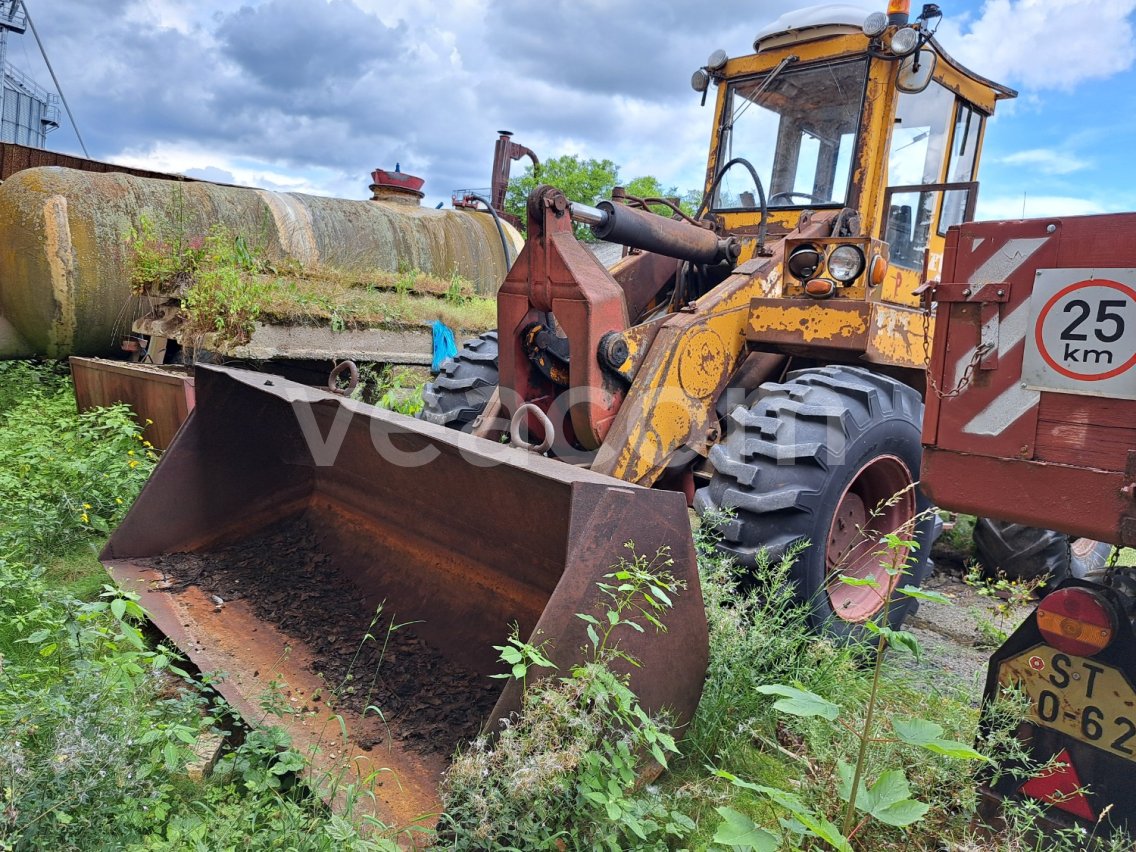 Online árverés: ZTS  UNK 320 4X4