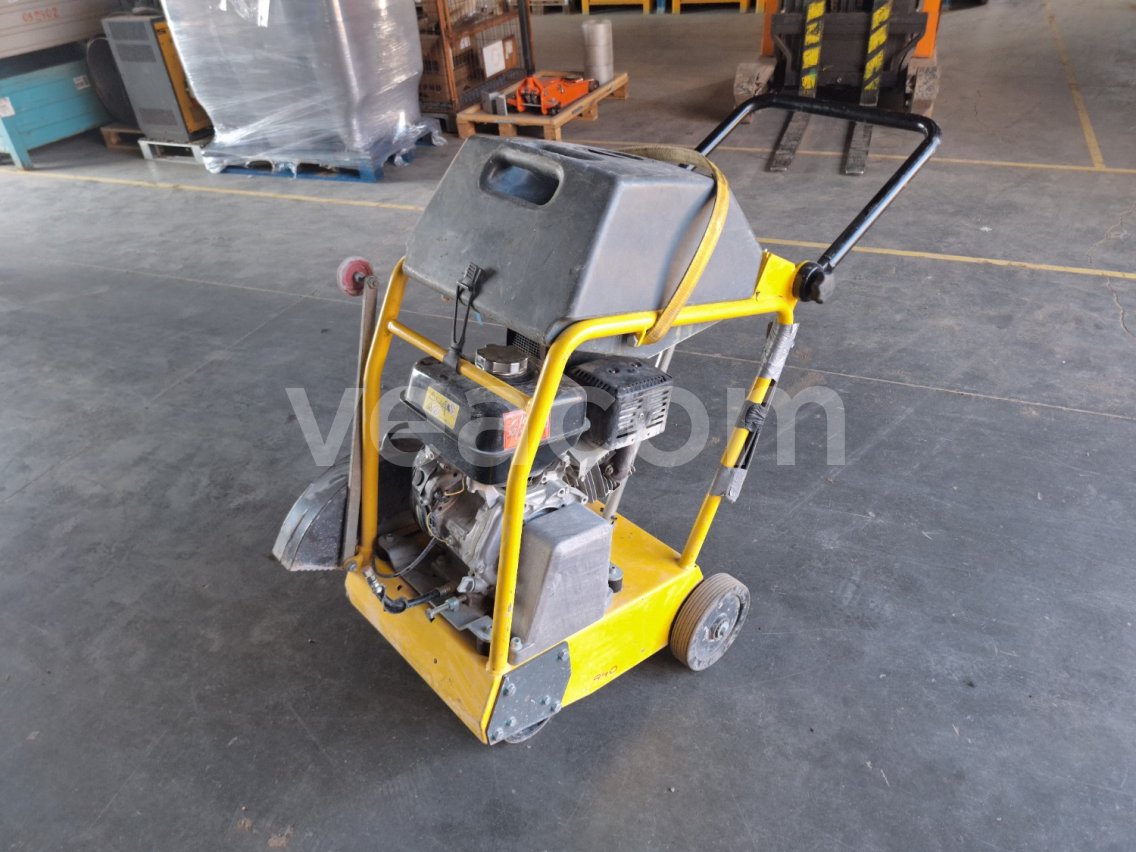 Online aukce: WACKER NEUSON  SAW BFS940