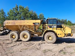 Online aukce: CATERPILLAR  730