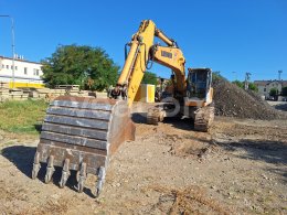 Online árverés: LIEBHERR  R 926