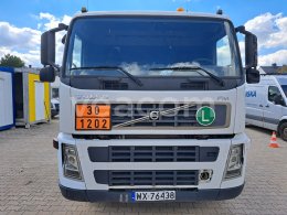 Online auction: VOLVO  FM 260