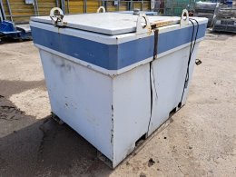 Online auction:  BERG-O-TOOL 1000L