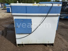 Online auction:   BERG-O-TOOL 1000L