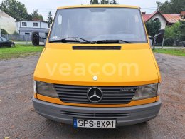 Online árverés: MERCEDES-BENZ  208 2.3D