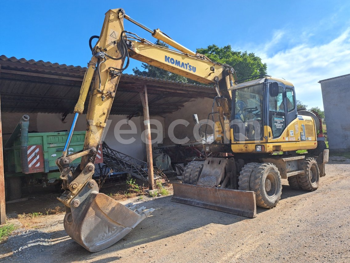 Online auction: KOMATSU  PW140-7 4X4