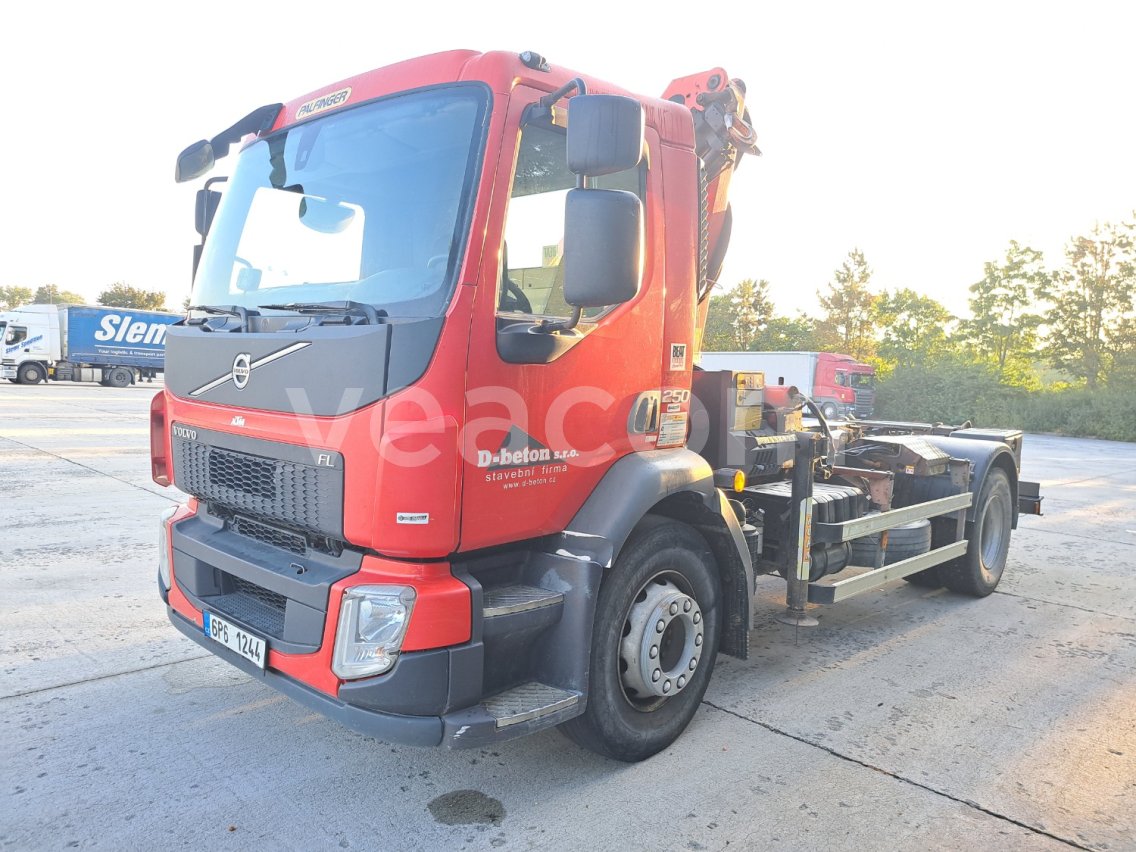 Aukcja internetowa: VOLVO  FL 250