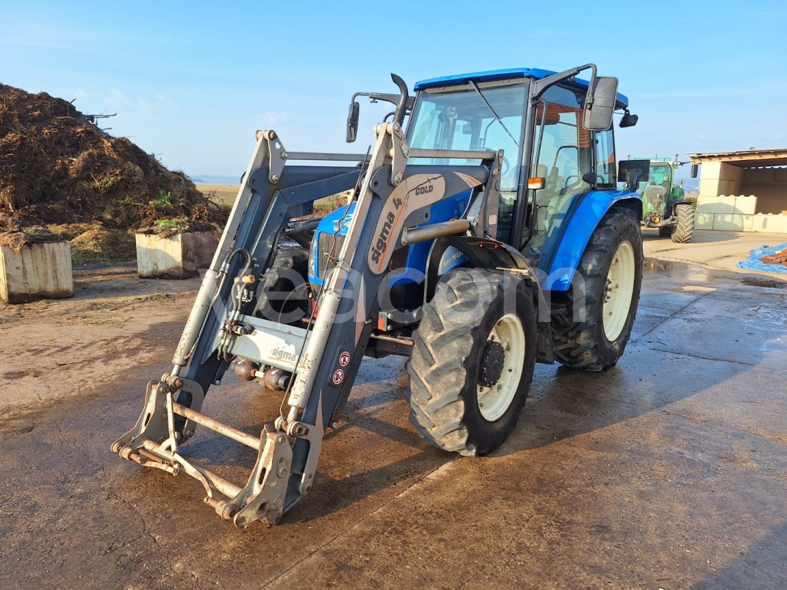 Online auction: NEW HOLLAND  TL80A 4X4