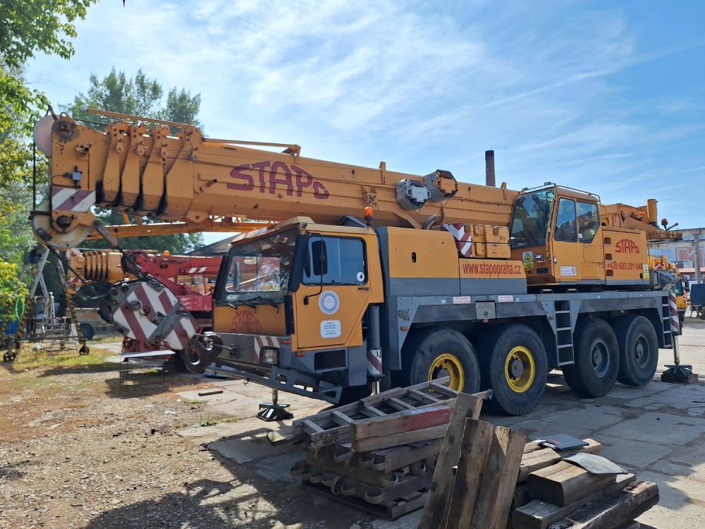 Интернет-аукцион: LIEBHERR  UTM 645 + SCHLUMBÖHM