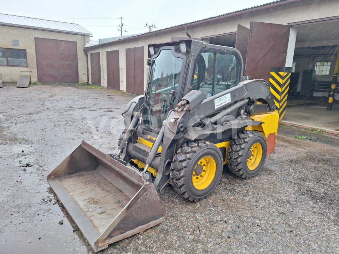 Online-Versteigerung: NEW HOLLAND  L 218 4X4