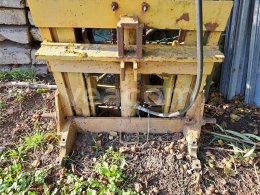 Online auction:  HYDRAULICKÉ VIDLE ZA TRAKTOR