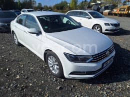 Online auction: VOLKSWAGEN  PASSAT