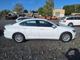 Online auction: VOLKSWAGEN  PASSAT