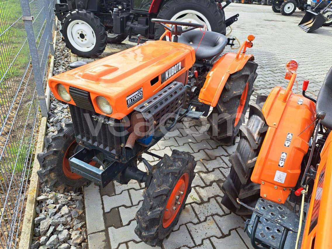 Online aukce: KUBOTA  B 7000 4X4