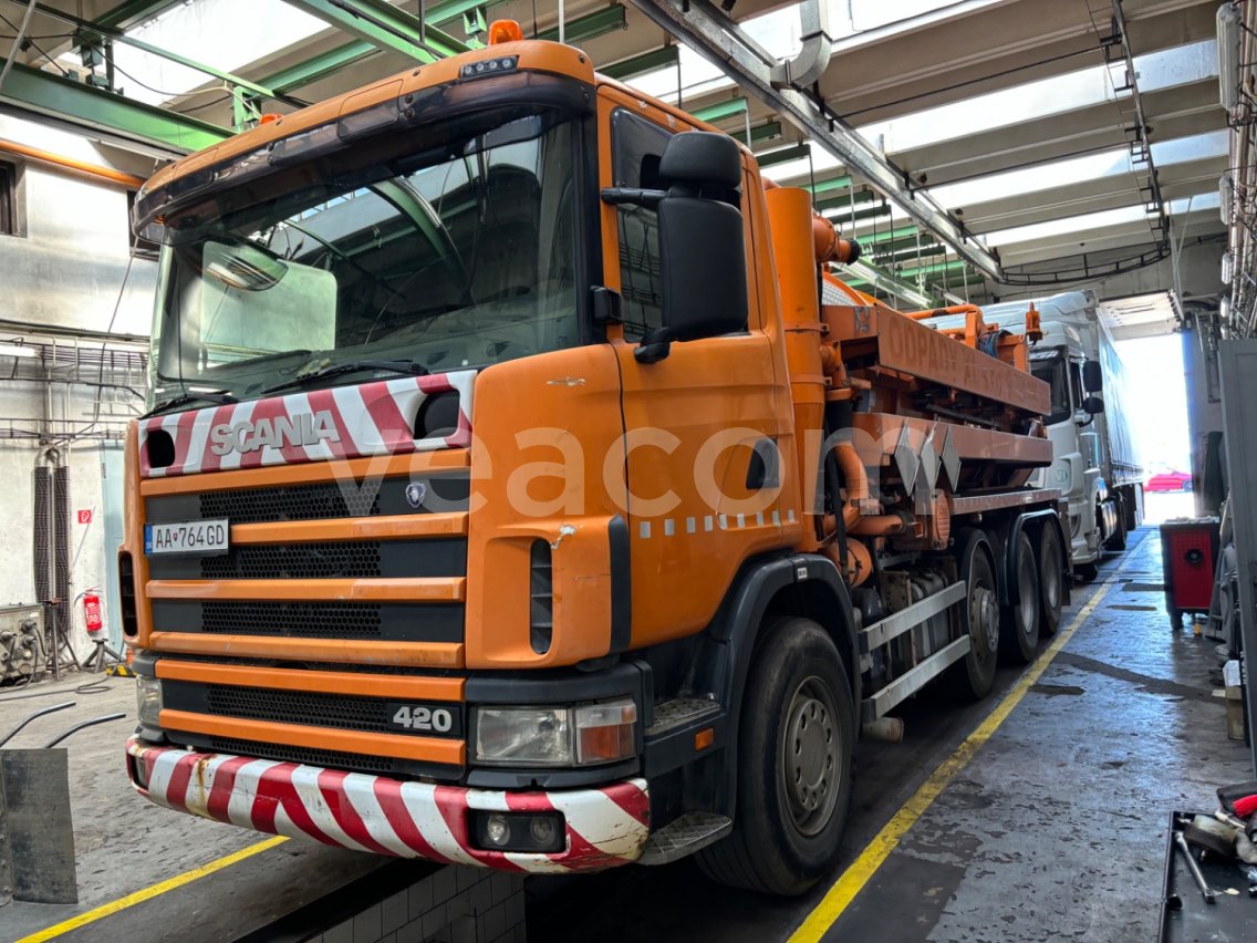 Online aukce: SCANIA  R 124 GB 8X2