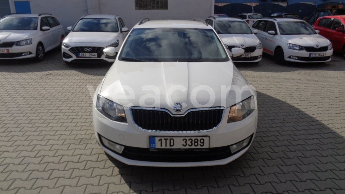 Online árverés: ŠKODA  OCTAVIA