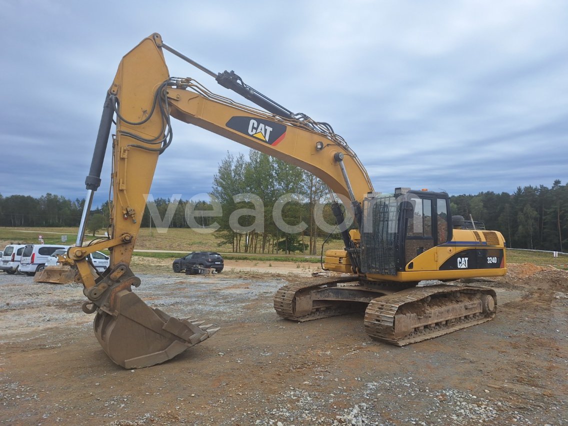 Online-Versteigerung: CAT  324 D