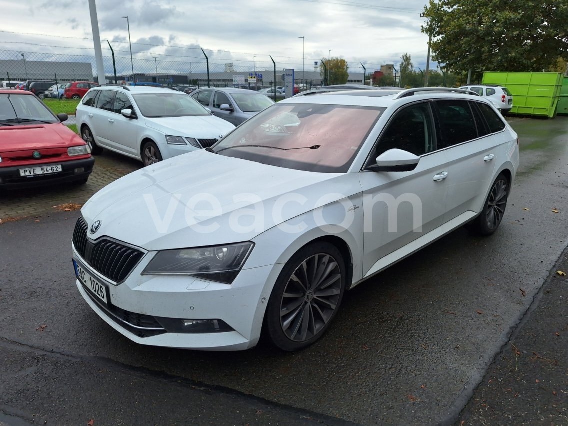 Online auction: ŠKODA  SUPERB