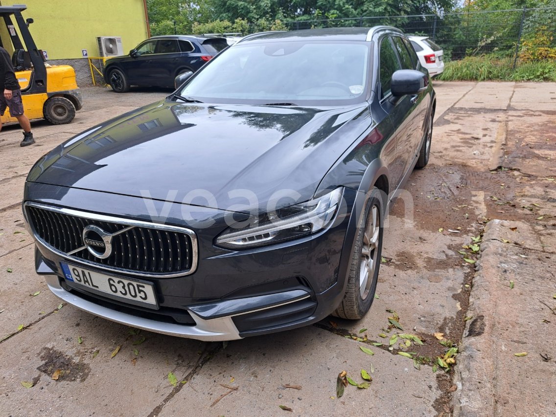 Online árverés: VOLVO  V90 CROSS COUNTRY 4X4